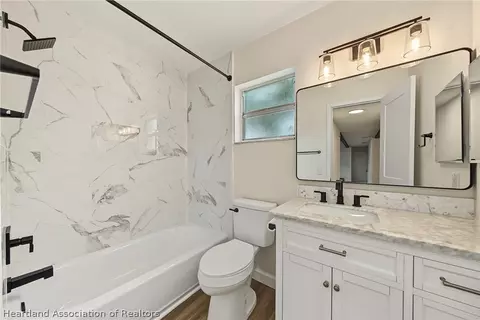 Bath - 3416 Hawk St, Sebring, FL 33872 photo 3 of 4