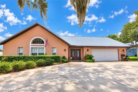 2725 W Charing Rd, Avon Park, FL 33825
