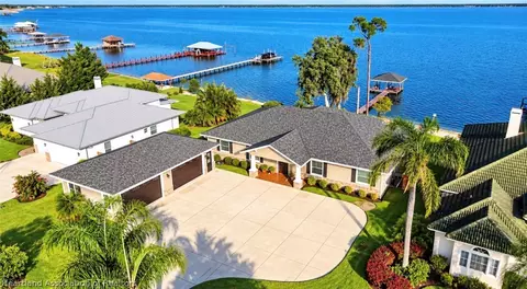 343 Catfish Creek Rd, Lake Placid, FL 33852