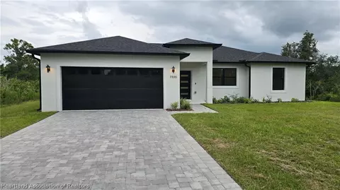 Exterior - 7335 Ancha St, Sebring, FL 33872 photo 10 of 10