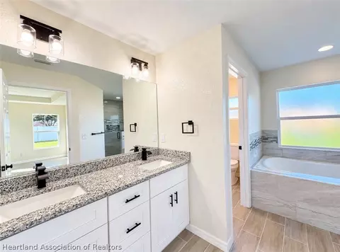 Bath - 4740 Whiting Dr, Sebring, FL 33870 photo 1 of 5