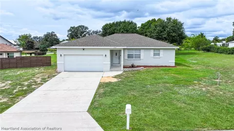 1420 Hiawatha Ave, Sebring, FL 33870