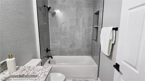 Bath - 4200 Leaf Rd, Sebring, FL 33875 photo 6 of 6