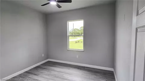 Bedroom - 4200 Leaf Rd, Sebring, FL 33875 photo 3 of 4