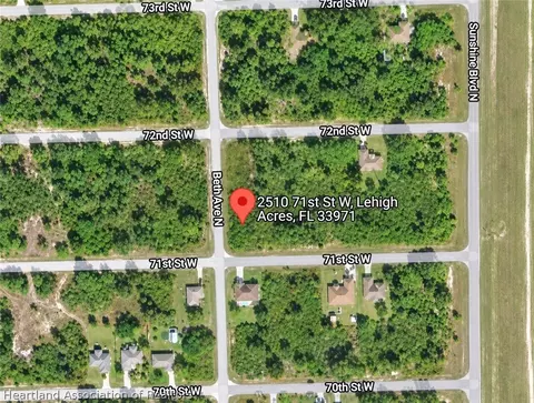 2510 71st St, Lee, FL 33971