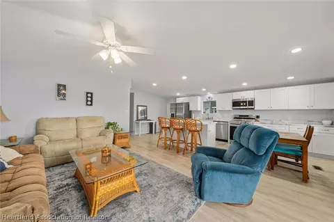 2024 E Robin Ave, Sebring, FL 33870 photo 8