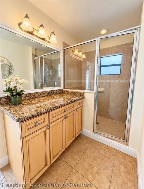 Bath - 2768 Duffer Rd, Sebring, FL 33872 photo 5 of 5