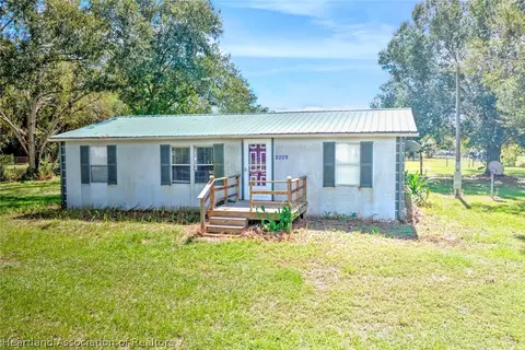 2009 Gardner Dr, Lorida, FL 33857 photo 4