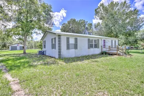 2009 Gardner Dr, Lorida, FL 33857 photo 2