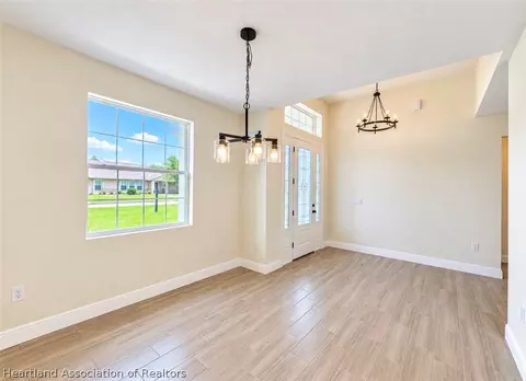 Dining - 4701 Whiting Dr, Sebring, FL 33870 photo 1 of 3