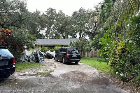 2685 W Edgewater Dr, Palm Beach Gardens, FL 33410