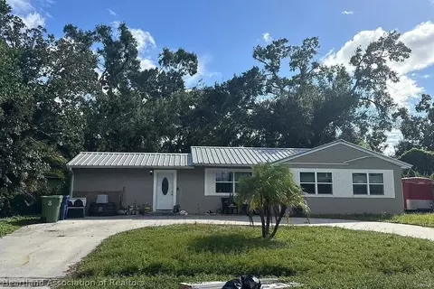 1502 W Brandon Dr, Tampa, FL 33603