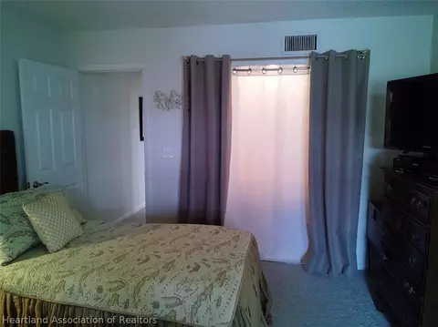 Bedroom - 3607 Edgewater Dr, Sebring, FL 33872 photo 1 of 2