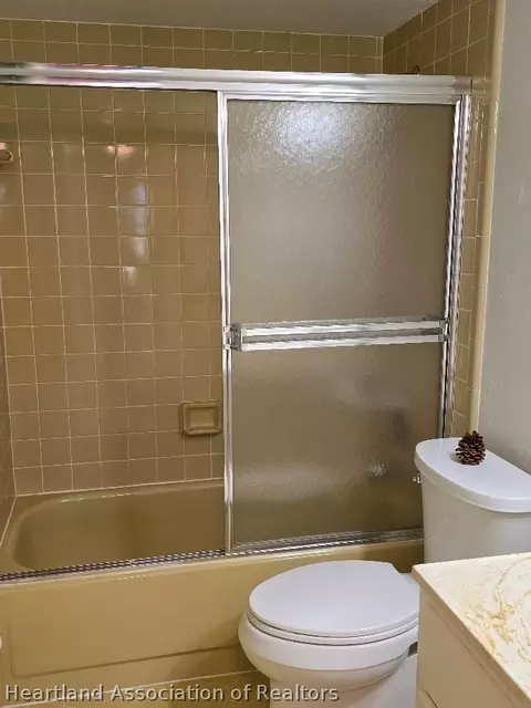 Bath - 3607 Edgewater Dr, Sebring, FL 33872 photo 5 of 5