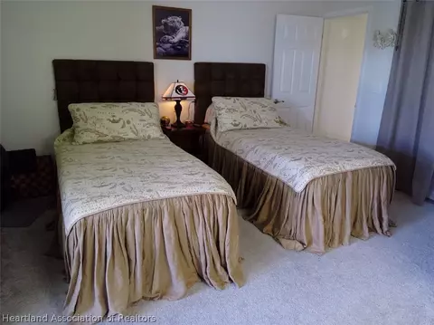 Bedroom - 3607 Edgewater Dr, Sebring, FL 33872 photo 2 of 2