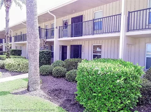 Exterior - 3607 Edgewater Dr, Sebring, FL 33872 photo 3 of 5