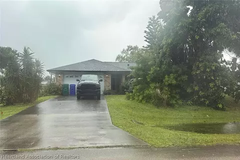 1093 Seamist Ln, Sebastian, FL 32958