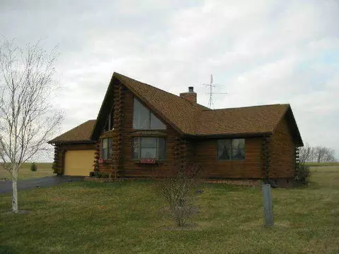 1-34 Captains Dr, Lanark, IL 61046 photo 1