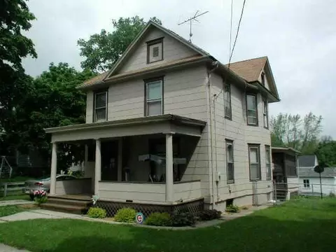 216 E Jefferson, Freeport, IL 61032 photo 1