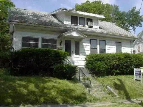 702 S Float, Freeport, IL 61032 photo 1