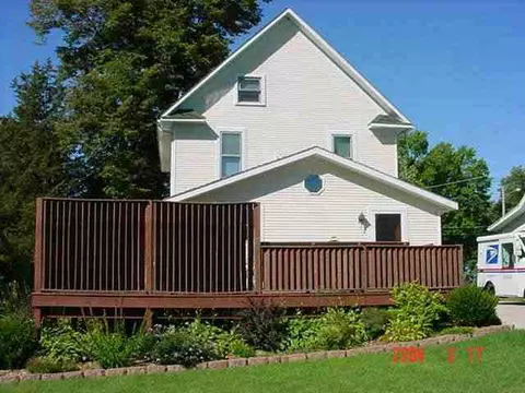 609 S Harlem Ave, Freeport, IL 61032 photo 2