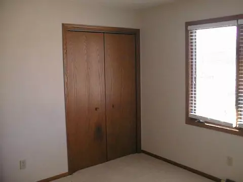 2116 Cimarron, Freeport, IL 61032 photo 2