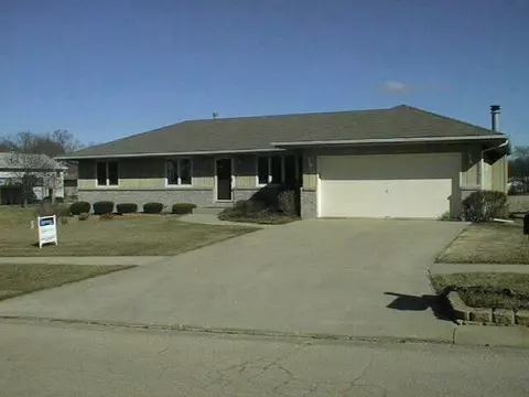 2116 Cimarron, Freeport, IL 61032 photo 1