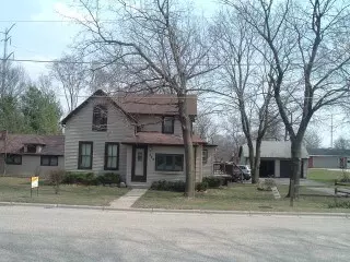 528 Jackson, Pecatonica, IL 61063 photo 1