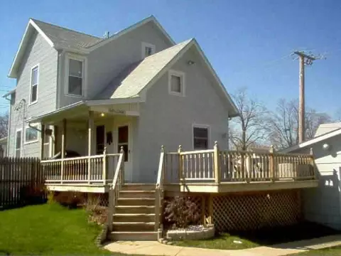 423 N Broad St, Lanark, IL 61046 photo 2