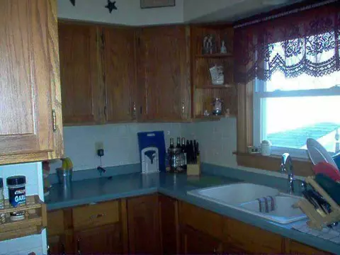 423 N Broad St, Lanark, IL 61046 photo 4