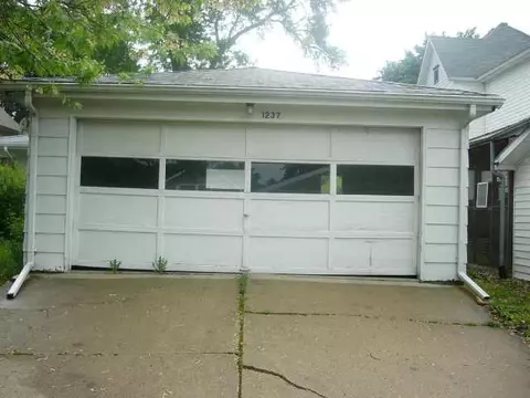 1237 W Pleasant, Freeport, IL 61032 photo 2