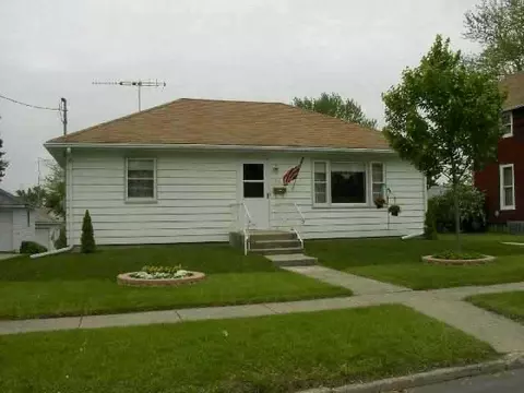 720 Empire, Freeport, IL 61032 photo 1