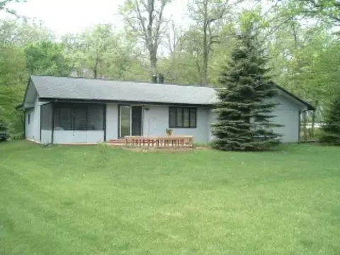 766 Westmore, Davis, IL 61019 photo 2