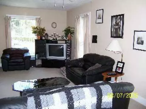 620 S Burchard, Freeport, IL 61032 photo 2