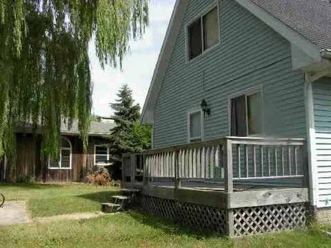 2106 Eagle Dr, Freeport, IL 61032 photo 9