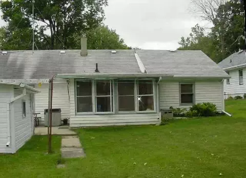616 Youngs Ln, Freeport, IL 61032 photo 8