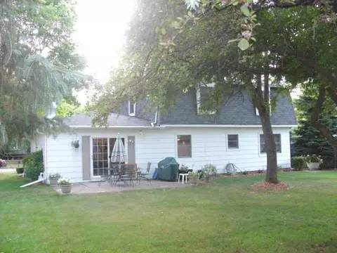731 Towne Dr, Freeport, IL 61032 photo 9