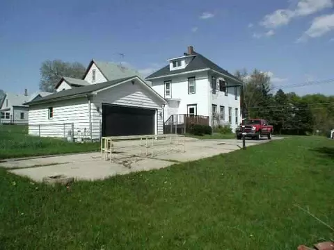 1458 S Float, Freeport, IL 61032 photo 5