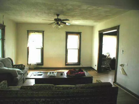 1458 S Float, Freeport, IL 61032 photo 2