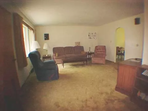 1453 Winter Dr, Freeport, IL 61032 photo 4