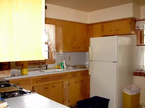 731 E Illinois, Freeport, IL 61032 photo 5