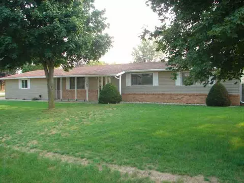 1202 Main St, Pecatonica, IL 61063 photo 1