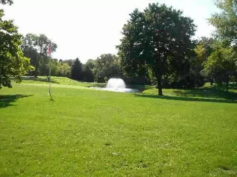 1645 Ridgefield Rd, Freeport, IL 61032 photo 5