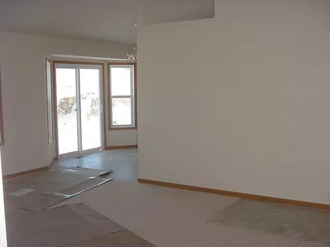 616 Hewitt, Forreston, IL 61030 photo 2