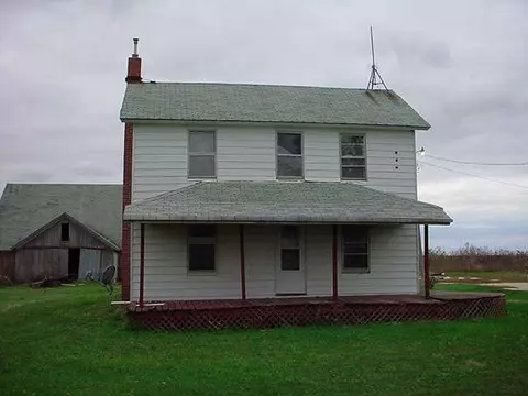 8272 Benson Rd, Lanark, IL 61046 photo 1