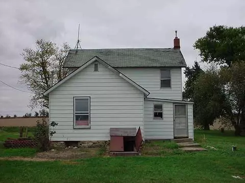 8272 Benson Rd, Lanark, IL 61046 photo 2