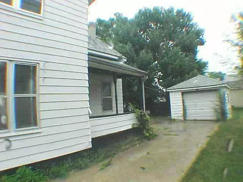 459 S Float, Freeport, IL 61032 photo 6