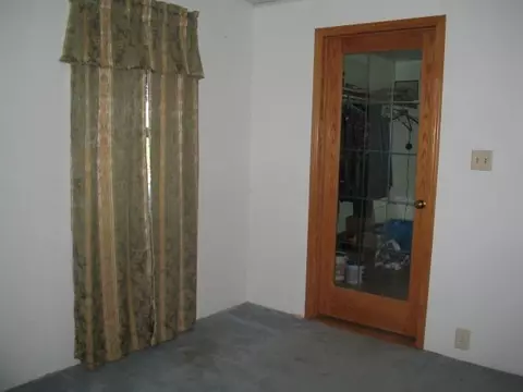 3768 River Rd, Freeport, IL 61032 photo 5