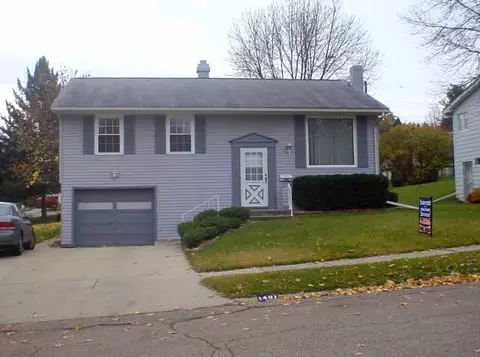 1401 Mark Dr, Freeport, IL 61032 photo 1