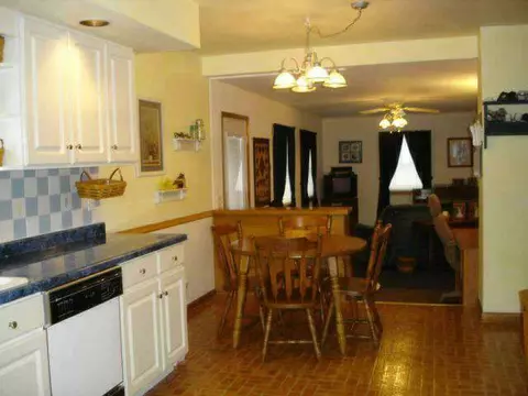294 Concord, Freeport, IL 61032 photo 9